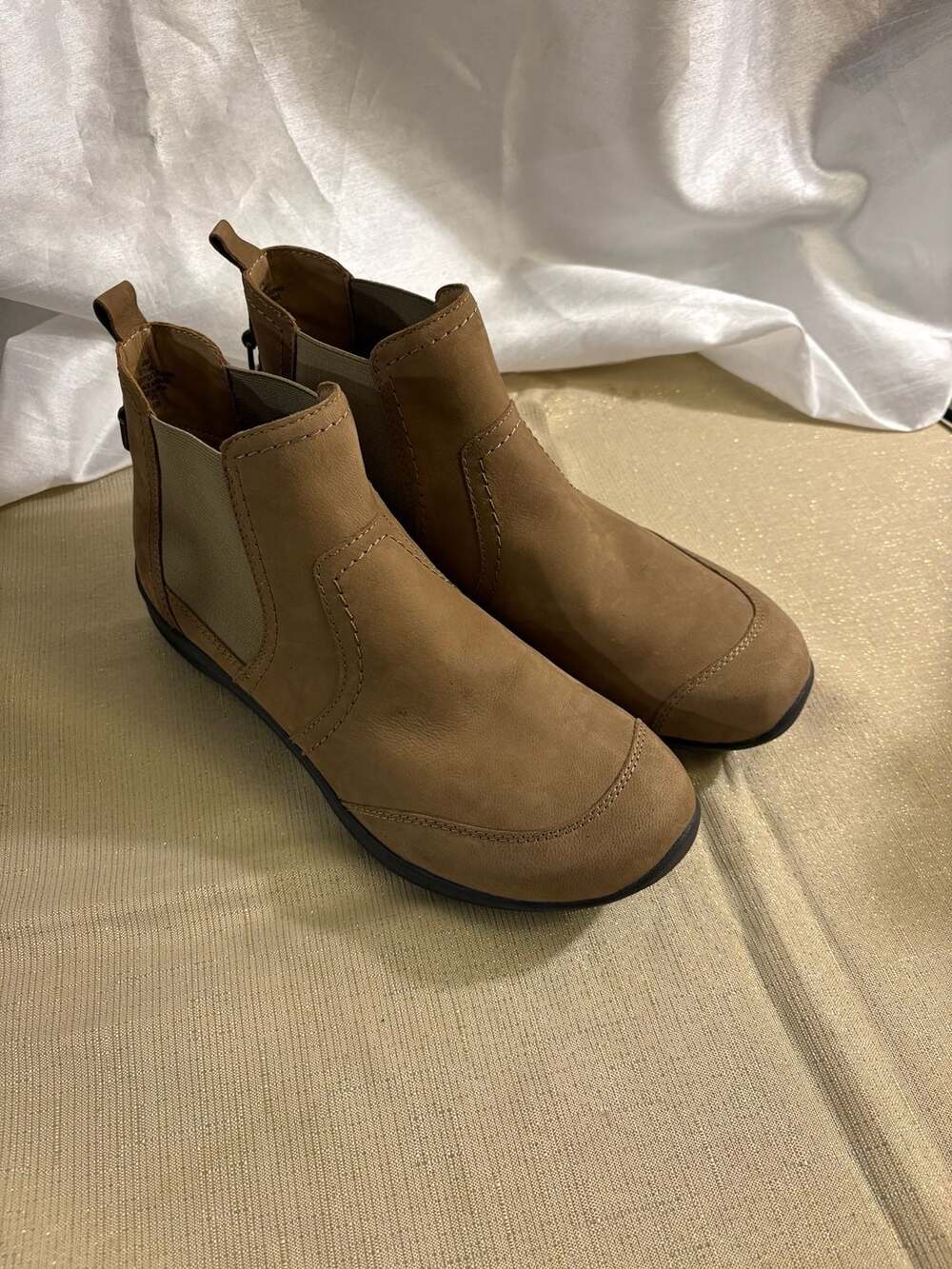 Earth Faine Ankle Boots Size 8.5M Tan Leather